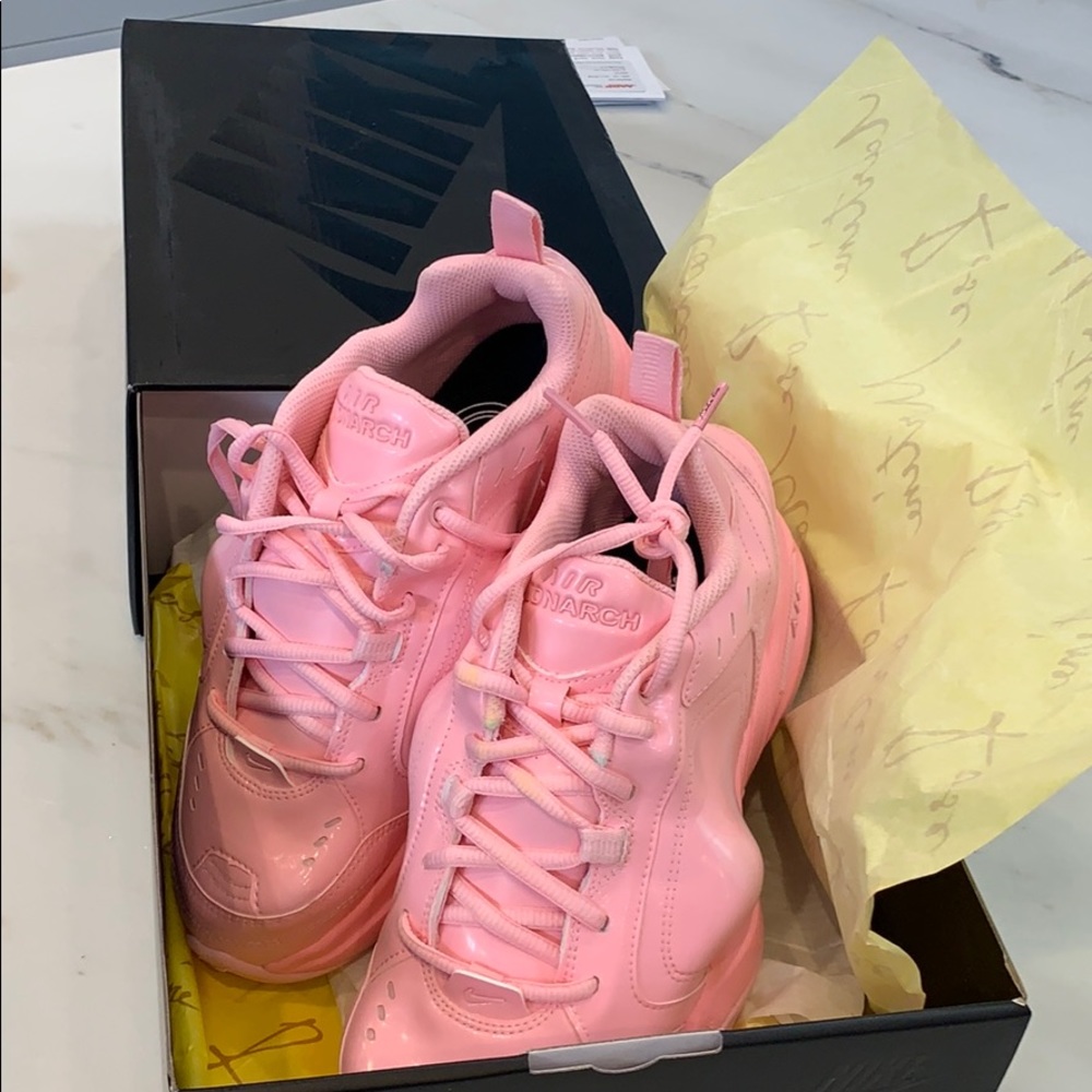 Special edition air monarch IV / Martine Rose